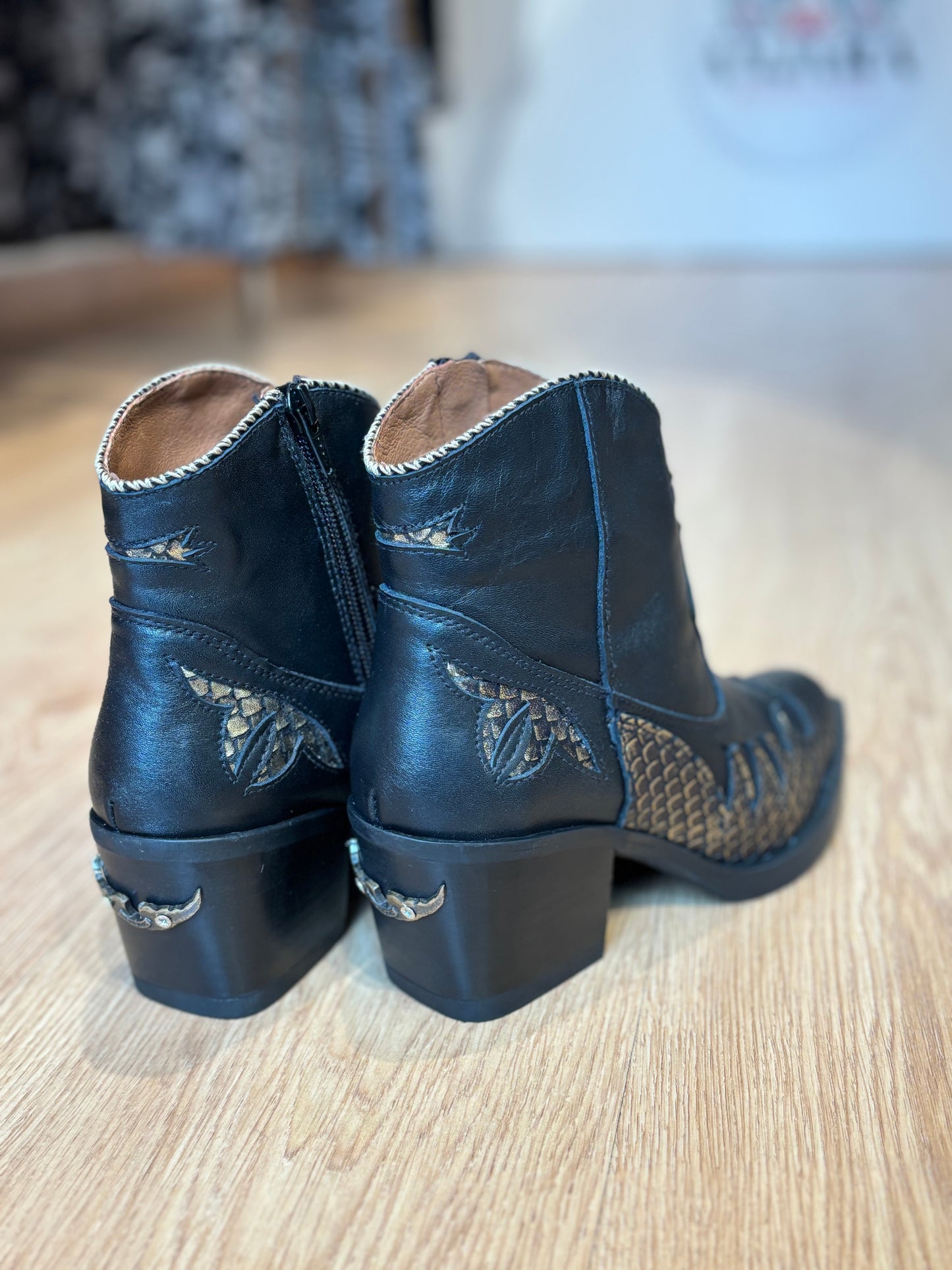 Botines Nemónic negro