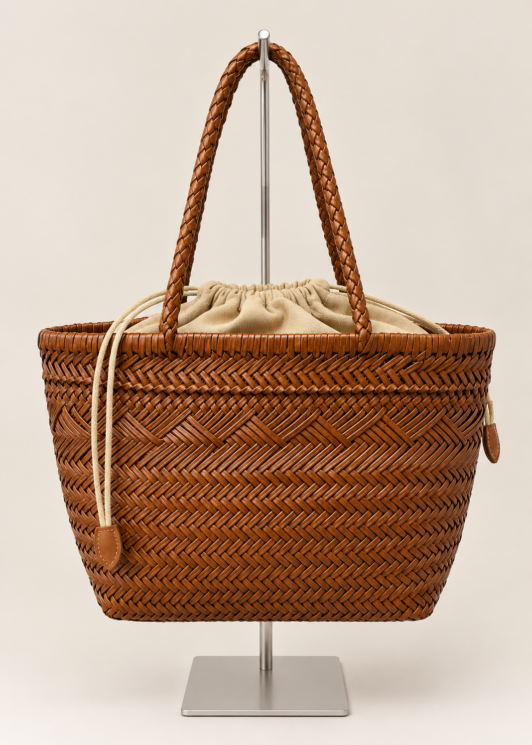 Bolso trenzado camel