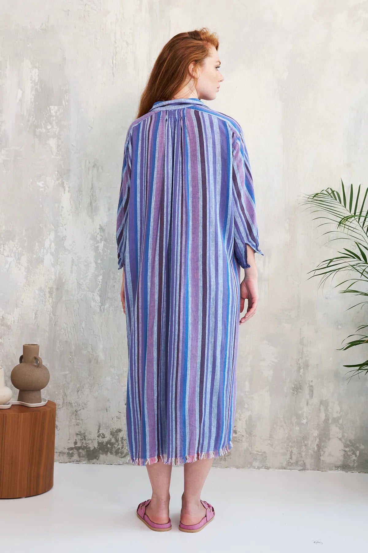 Vestido largo bordado azul