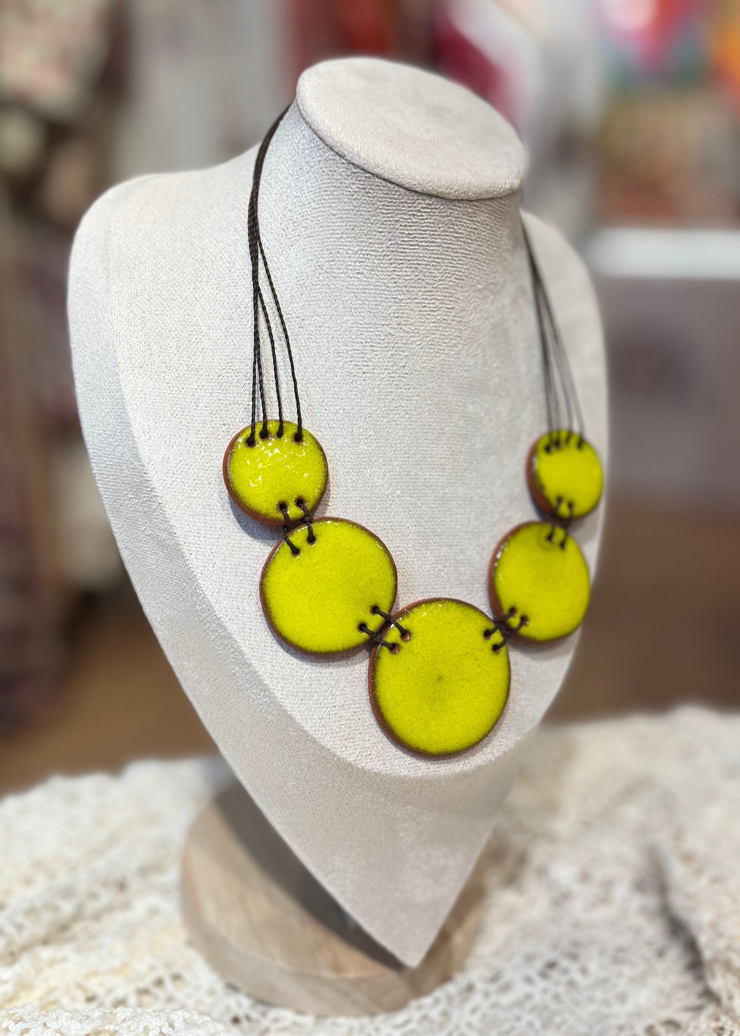 Collar cerámica esmaltado