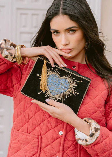 Clutch Stelar en terciopelo y bordado