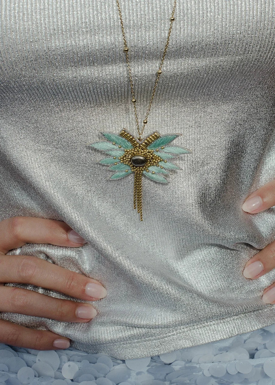 Collar bordado seda Branalia