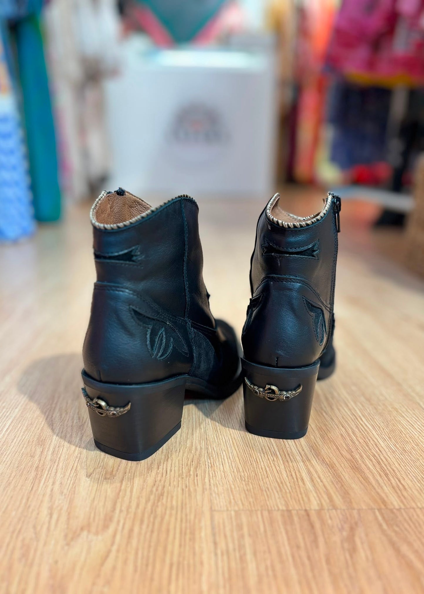 Botines Nemonic negros