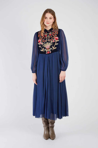 Vestido Largo bordado azul
