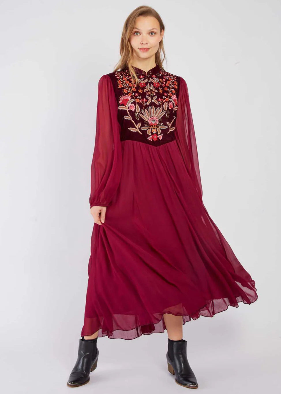 Vestido Largo bordado burgundy