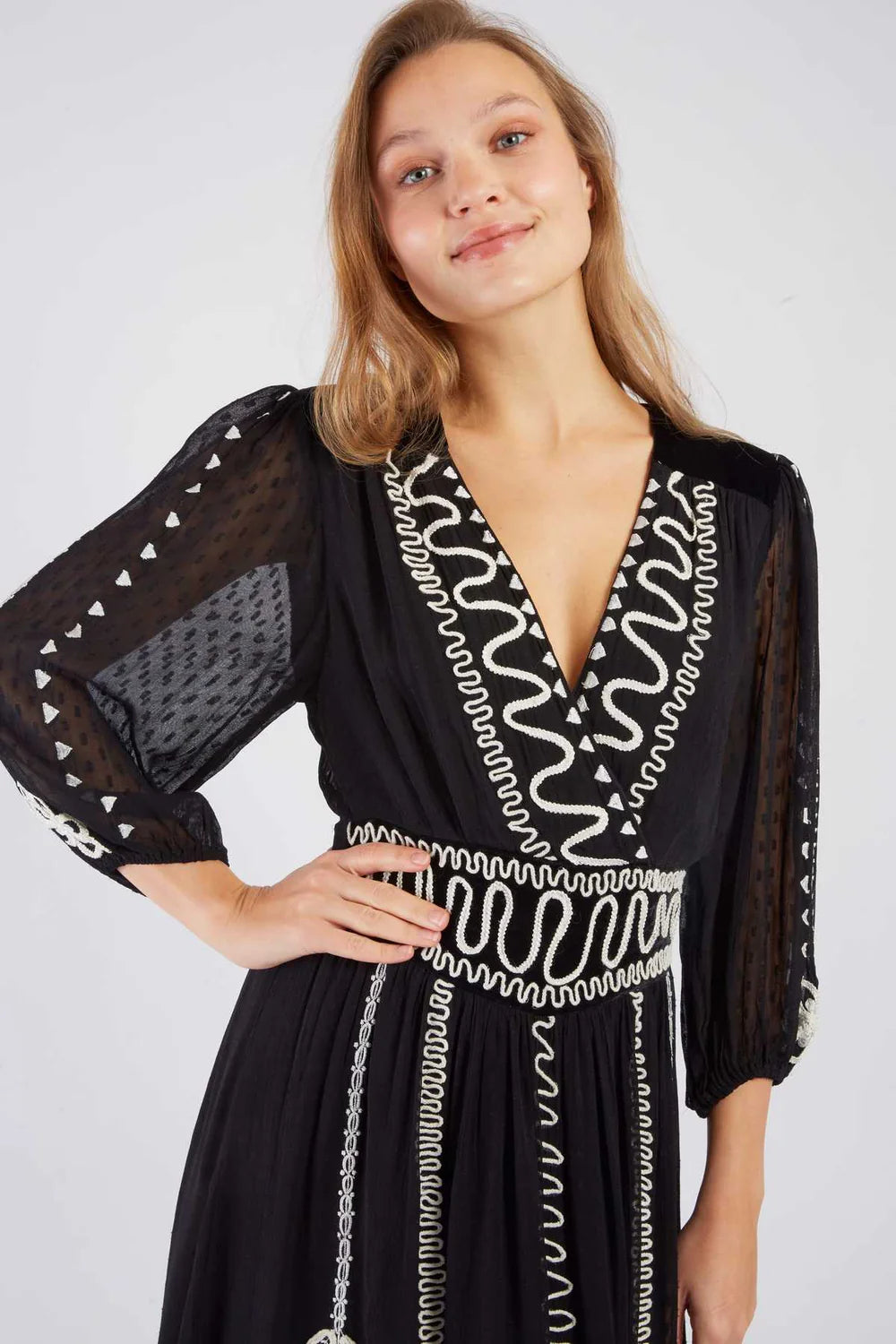 Vestido Largo bordado negro