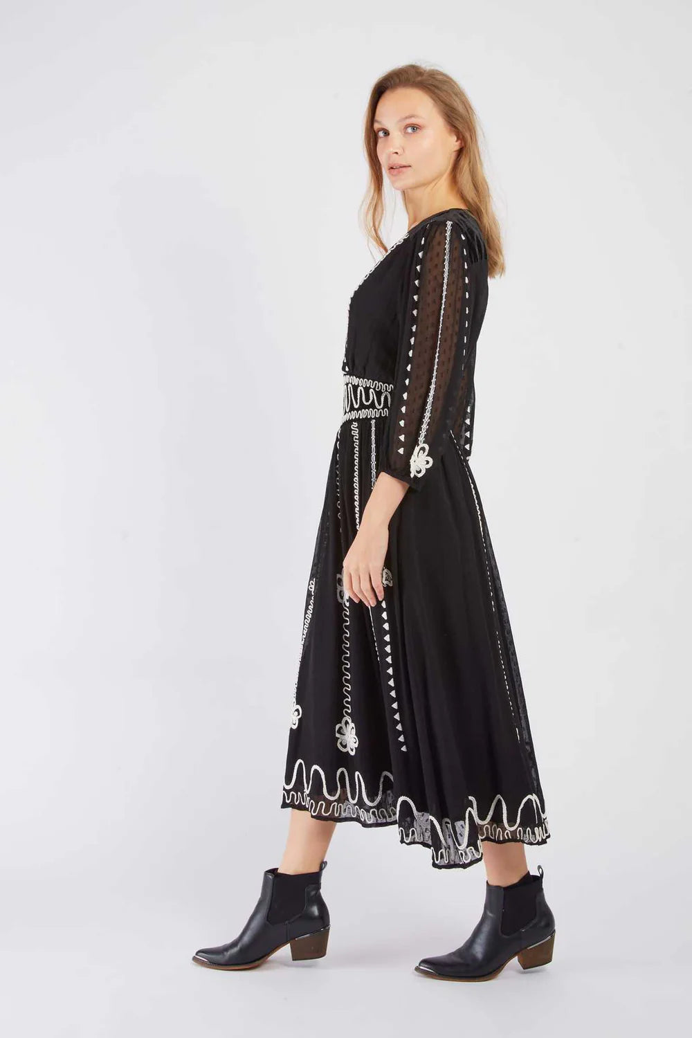 Vestido Largo bordado negro