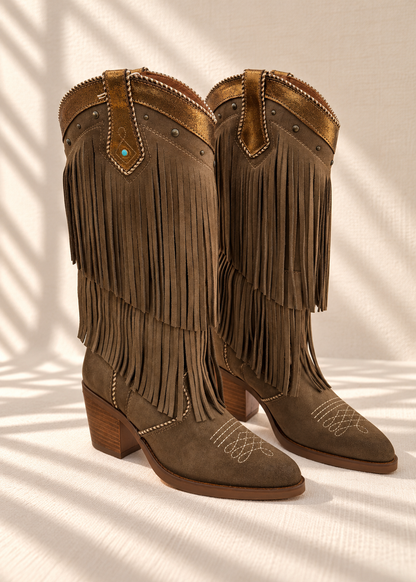 Botas Nemónic flecos taupe