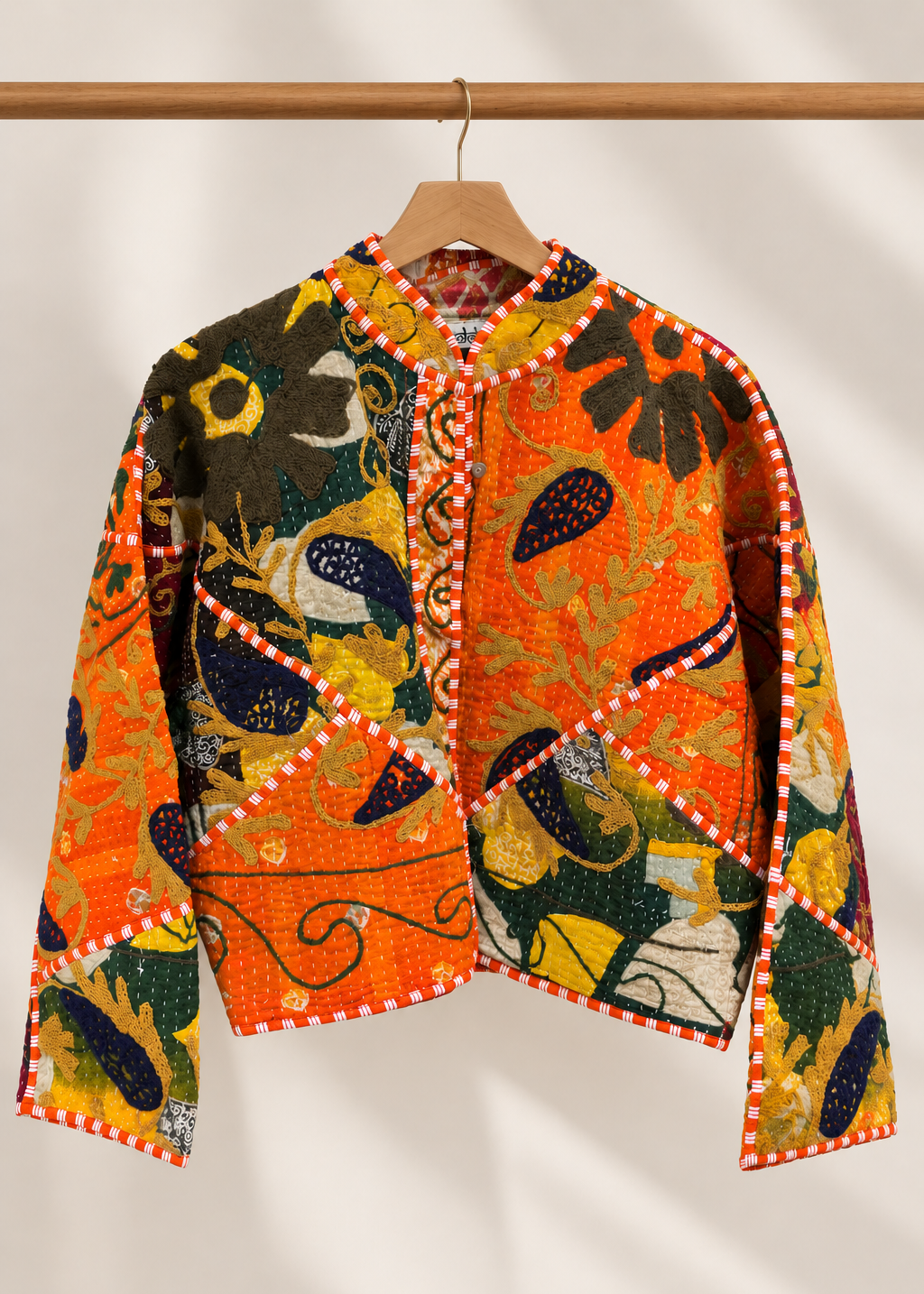 Chaqueta bordada