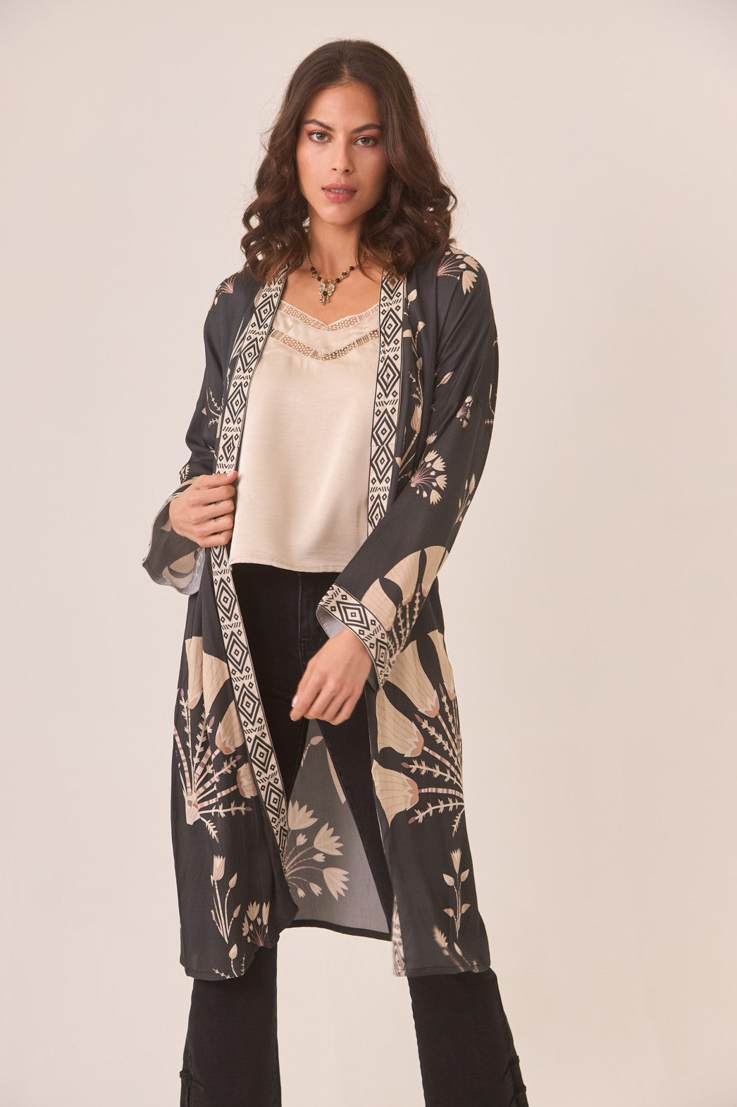 Top lencero satinado ivory