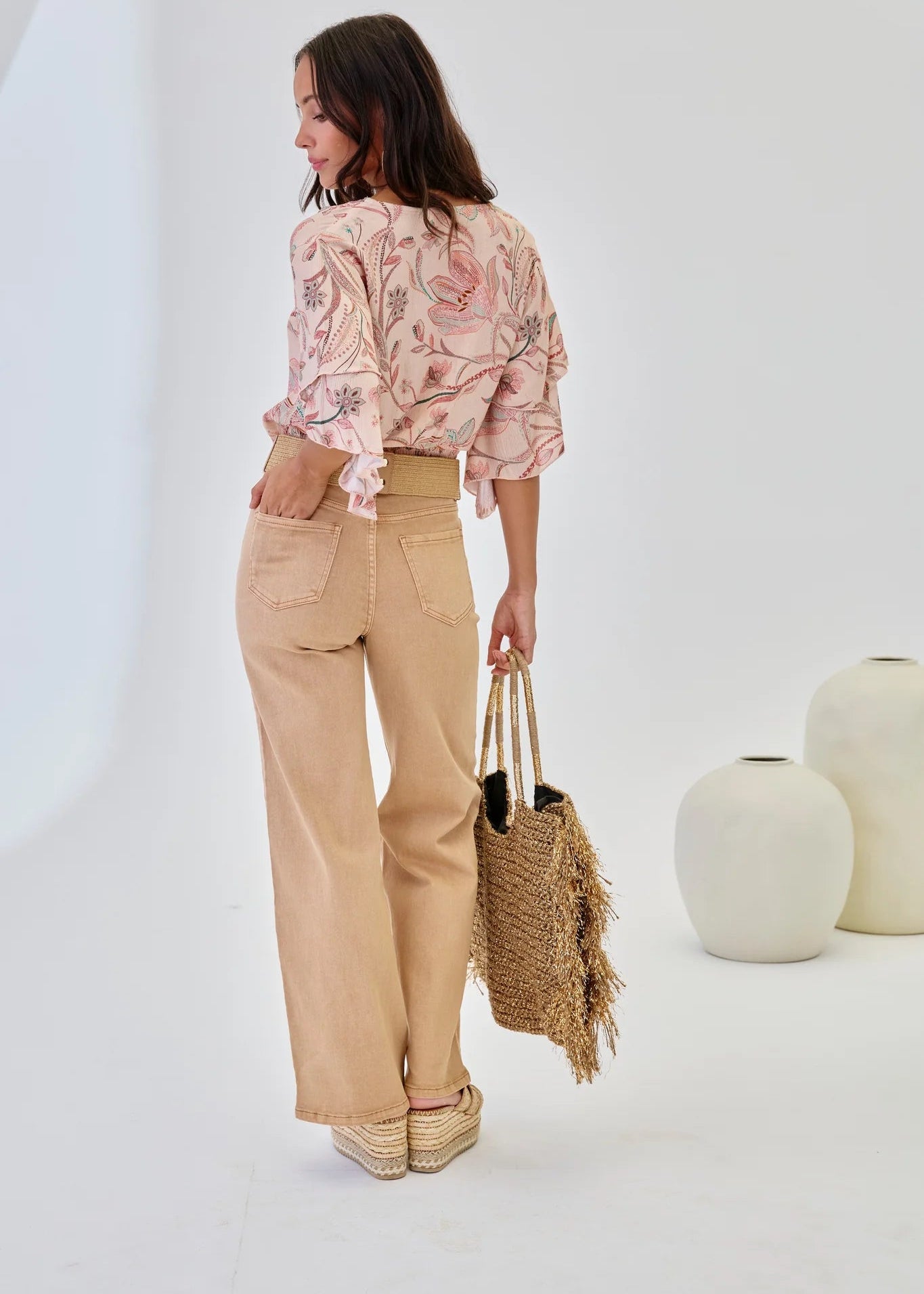 Blusa cropped estampada volantes