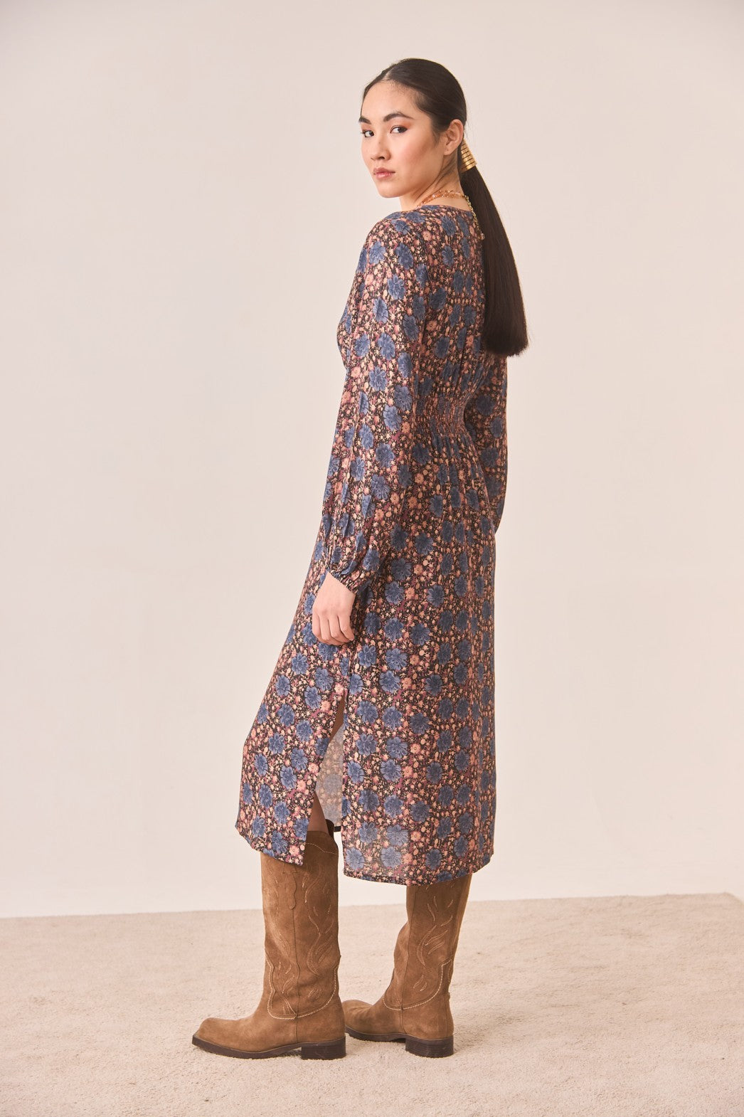 Vestido flores bordado
