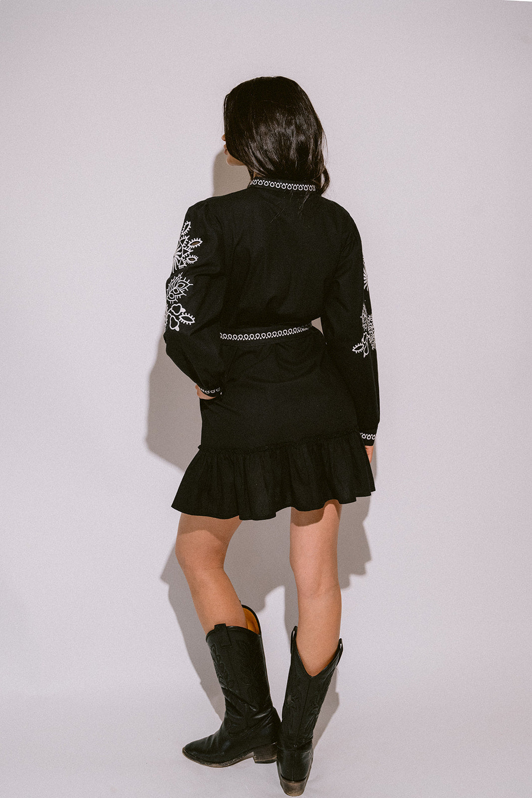 Verona black & white vestido corto