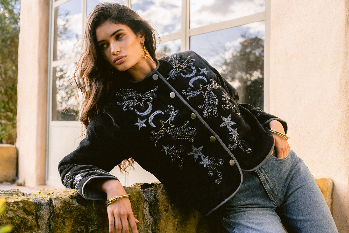 Chaqueta terciopelo bordada