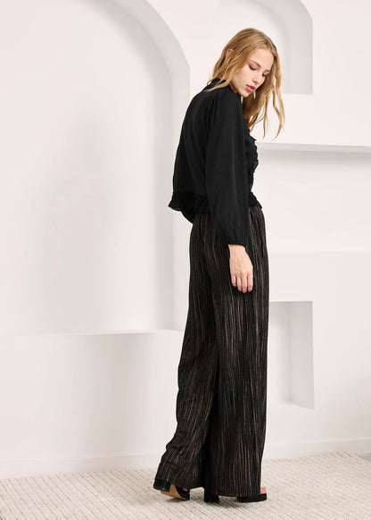 Blusa volantes negra