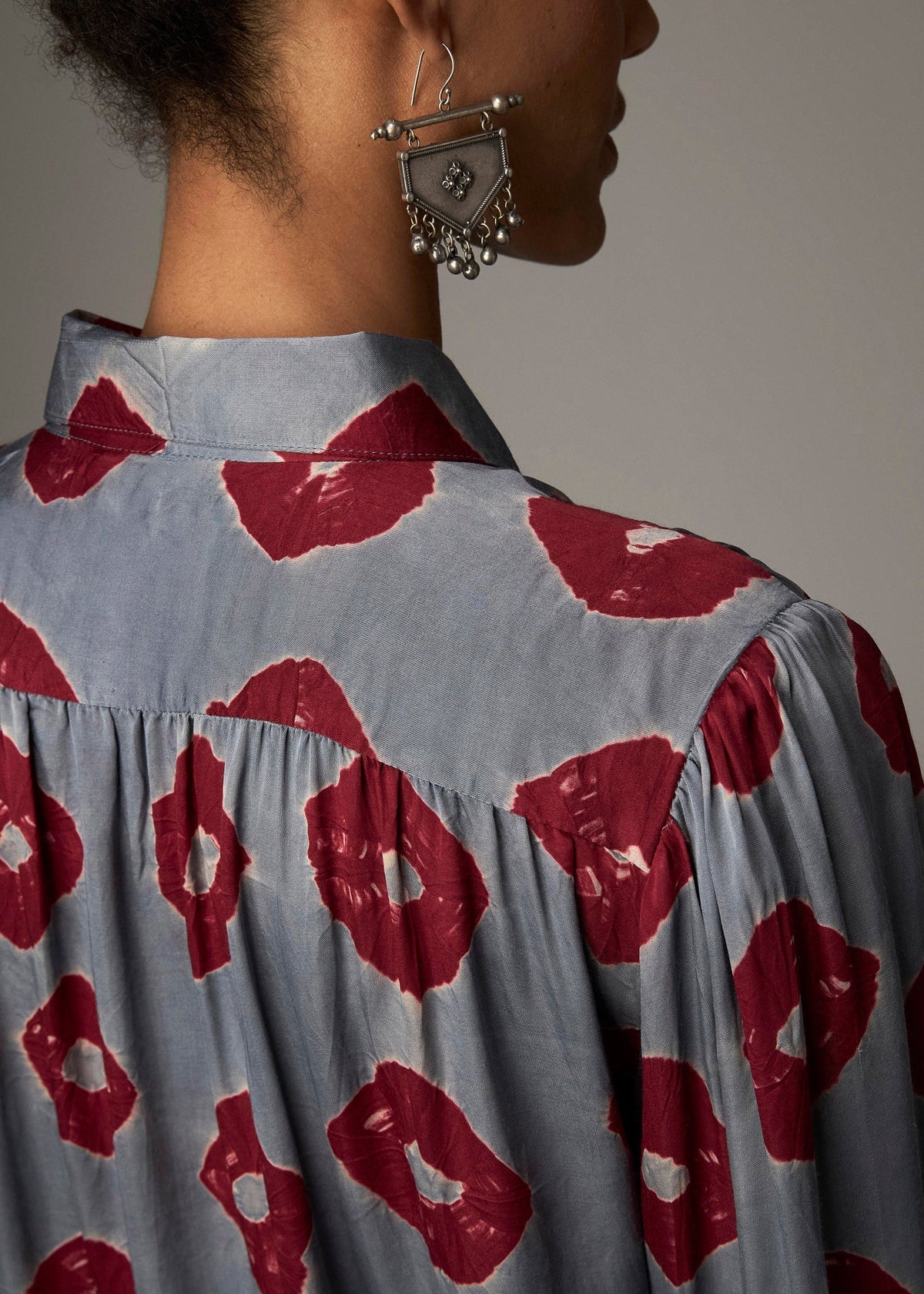 Blusa Iris borgoña