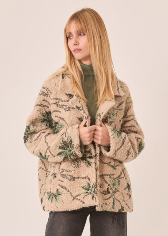 Abrigo corto borreguito bordado