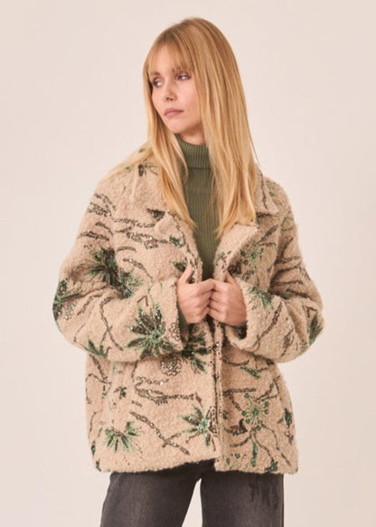 Abrigo corto borreguito bordado