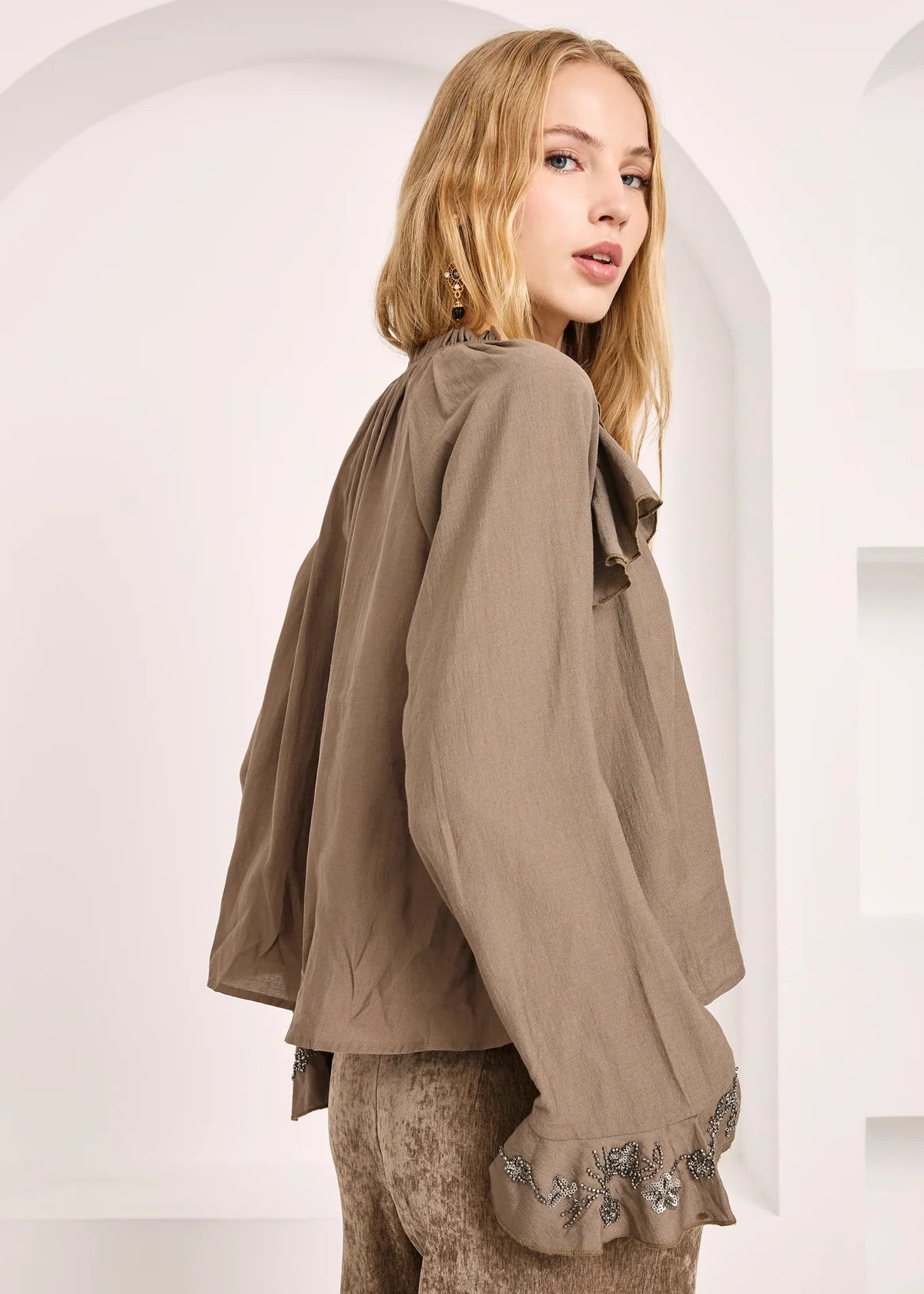 Blusa volantes puño