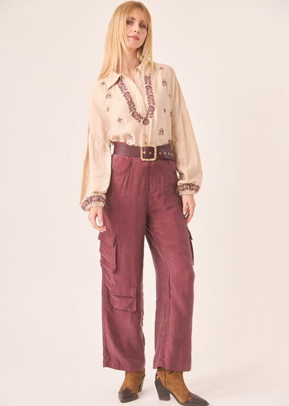 Pantalón fino multibolsillos