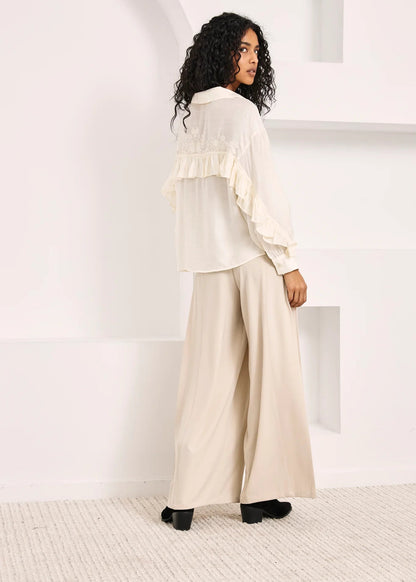 Blusa volantes bordada