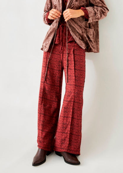 Pantalón pliegues floral
