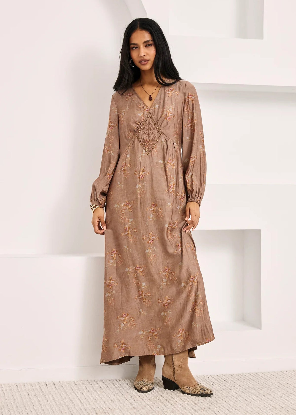 Vestido largo floral chocolate