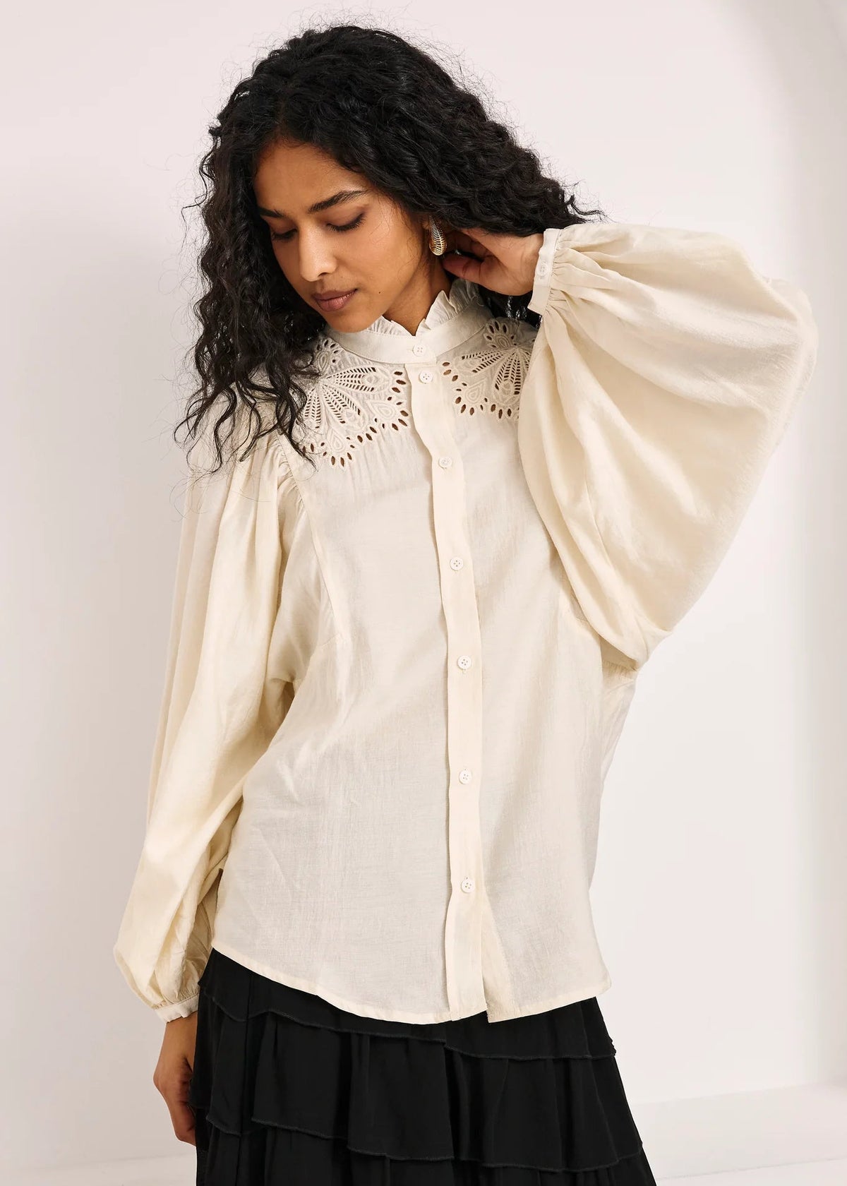 Blusa romantica bordados