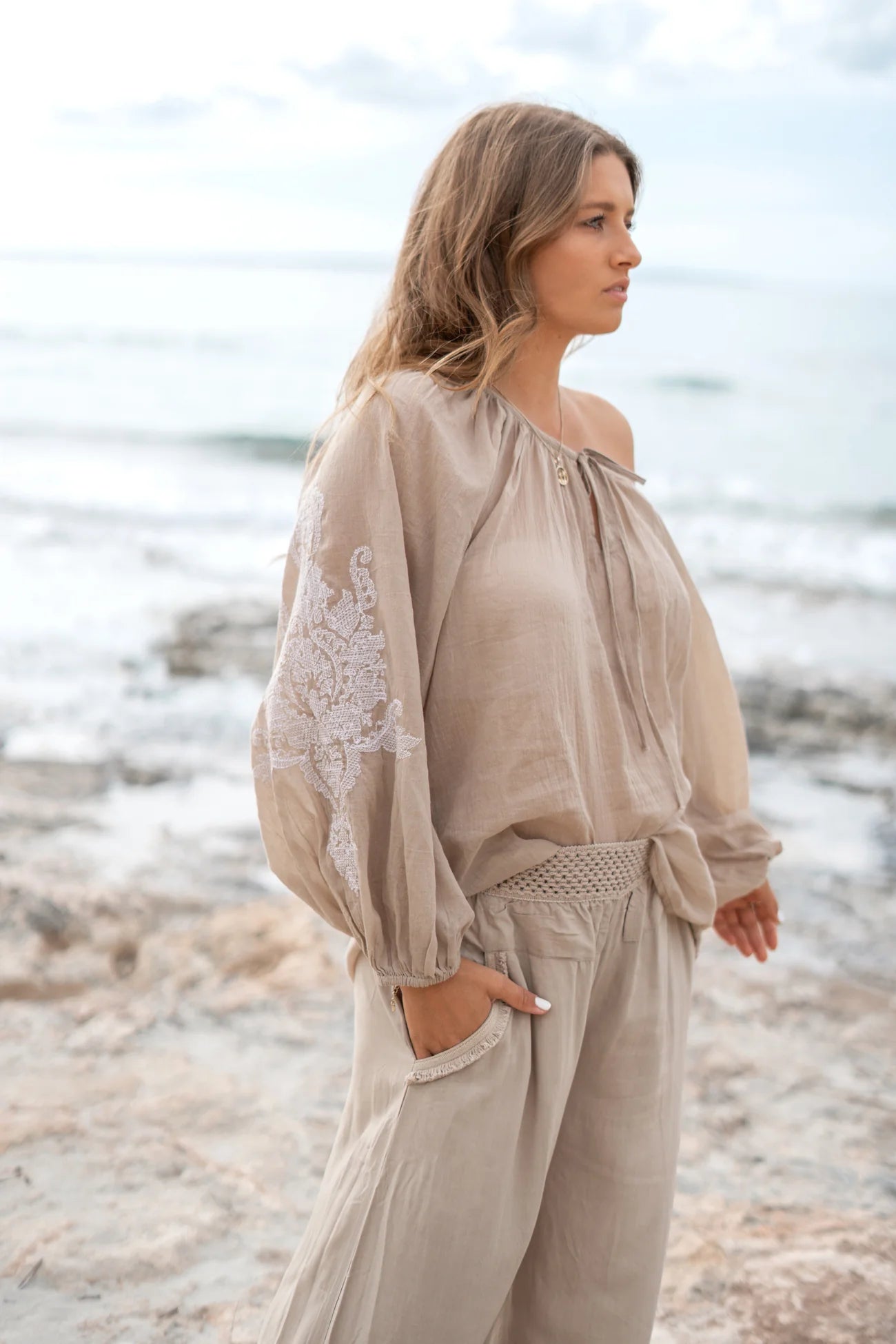 Blusa Serena Cuenca Topo Claro
