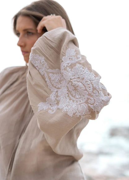 Blusa Serena Cuenca Topo Claro