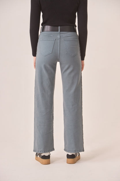 Jeans rectos bordado