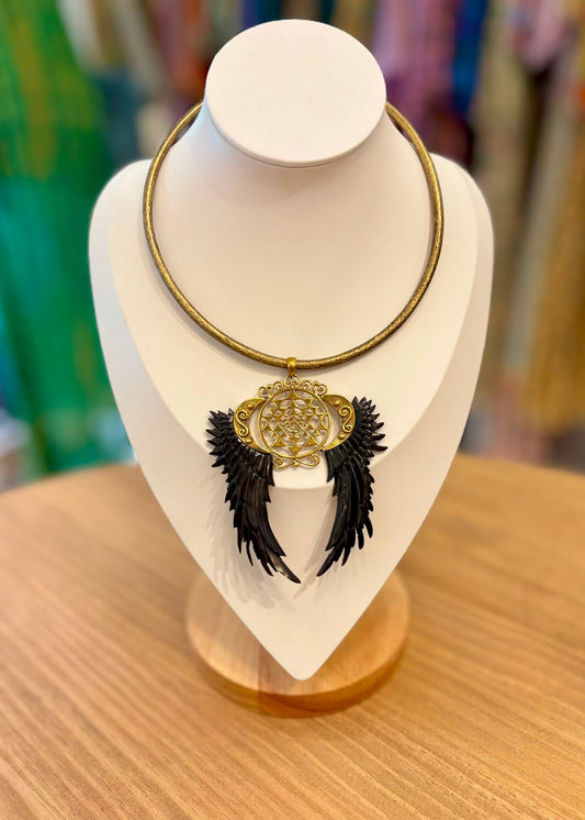 Collar asta negro