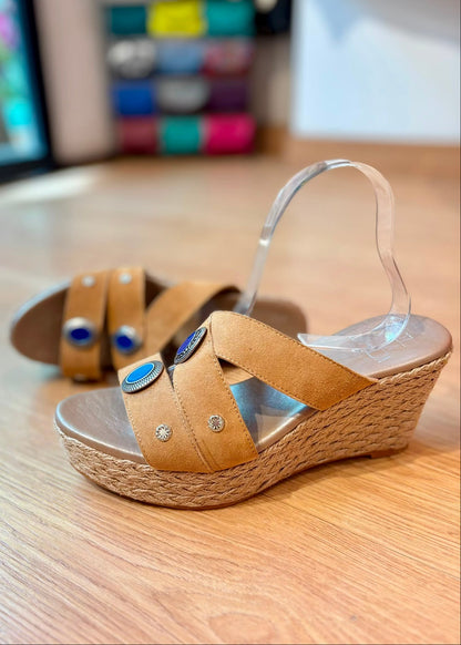Sandalias camel piedra azul
