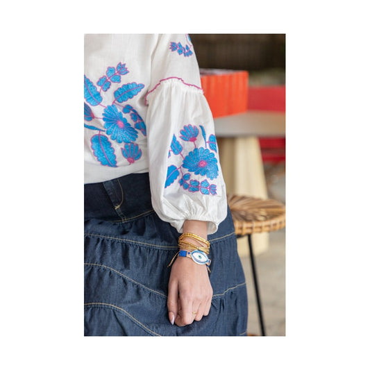 Blusa manga larga blanca bordada