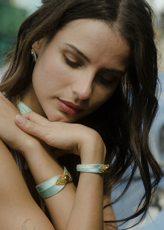 Brazalete fino seda