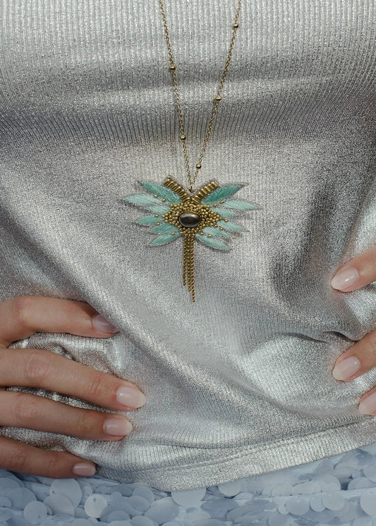 Collar bordado seda Branalia