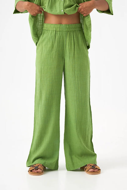 Pantalón liso verde