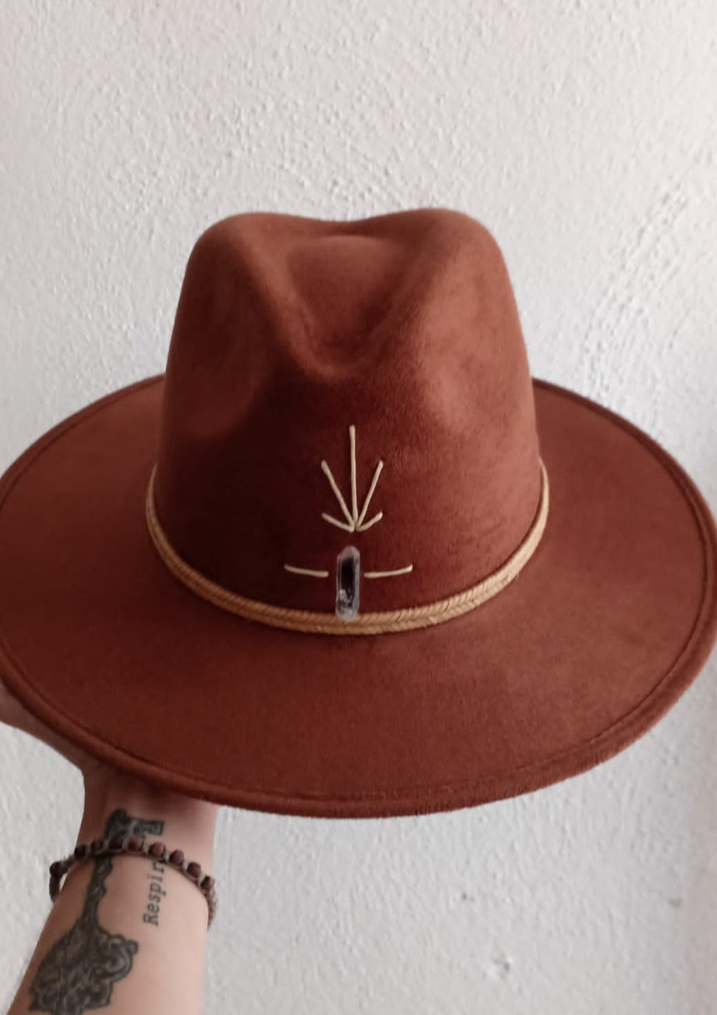 Sombrero gamuza marrón